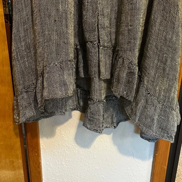 Black and white loose tweed Button-Up Long Sleeve jacket. Super Cute layer - Picture 2 of 5